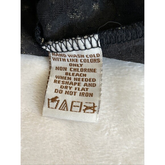 C.L.O.T.H.E.S. Black and Gold lightweight knit top  Size SMALL Metallic accent - Picture 10 of 10